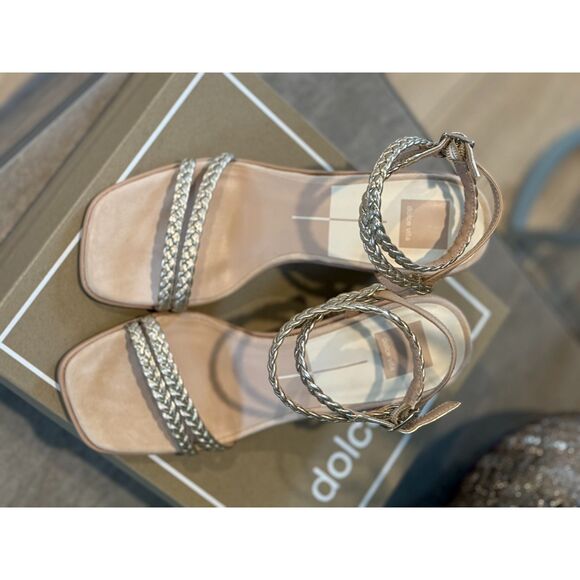 Dolce Vita Oro Sandal, Light Gold - Size 9 - Picture 5 of 5